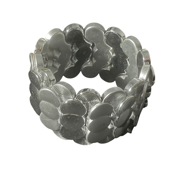 Jewelry - Y2K Molded Plastic Stretch Bracelet 8 Inch White Textured Chunky Mod Link